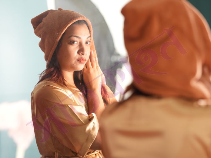 মডেল: লাবণ্য; ছবি: মঞ্জুরুল আলম