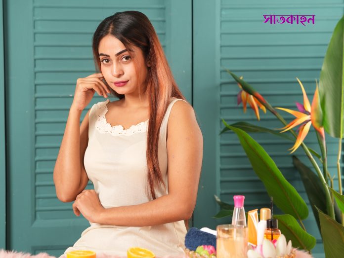 মডেল: জান্নাত; ছবি: মঞ্জুরুল আলম