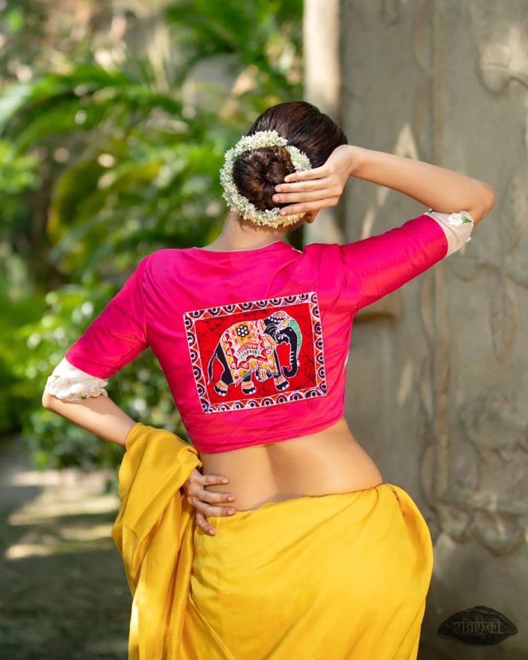 বসন্তে ব্লাউজে বৈচিত্র্য