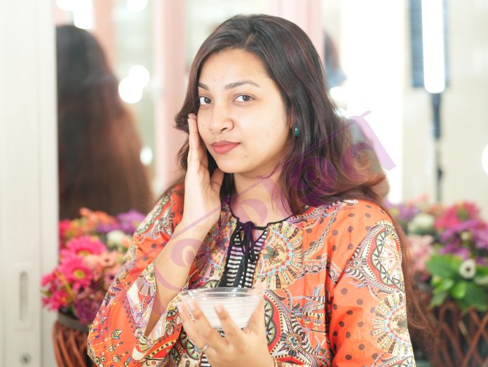মডেল: লাবণ্য; ছবি: মঞ্জুরুল আলম