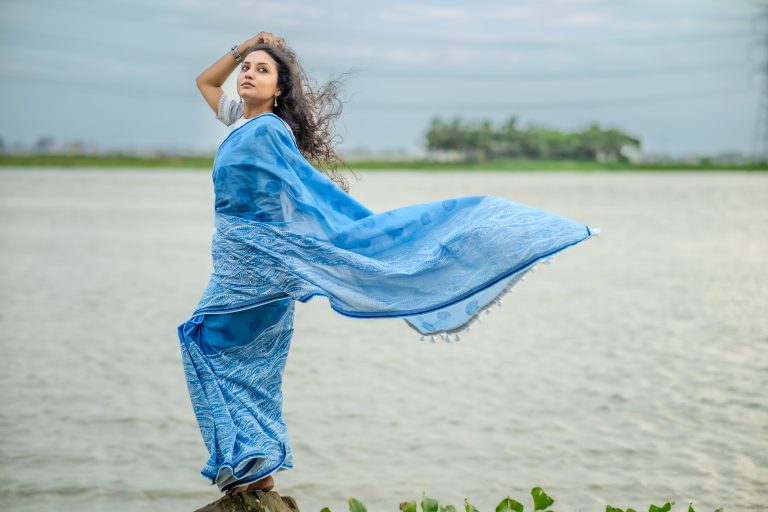 রঙ বাংলাদেশ- এর দুরন্ত বর্ষায় উড়ন্ত অফার