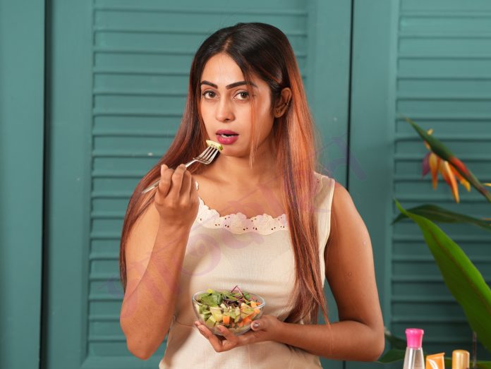 মডেল: জান্নাত; ছবি: মঞ্জুরুল আলম