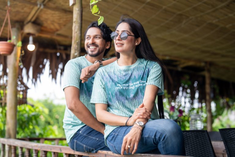 বন্ধুত্বের গল্প হোক ফ্যাশনে, ‘রঙ বাংলাদেশ’- এর আয়োজনে