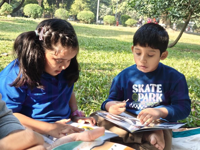 মডেল: অর্হা ও ফারাজ